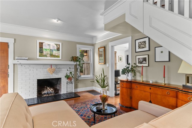 Detail Gallery Image 10 of 56 For 526 W 12th St, Claremont,  CA 91711 - 3 Beds | 2/1 Baths