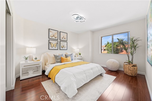 32 Belcanto, Irvine CA: https://media.crmls.org/medias/3669b6bf-a93b-4fdc-841f-2ea2353074a8.jpg