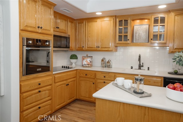 Image 25 of 71 For 1601 Glen View Rd. #64f (m12)