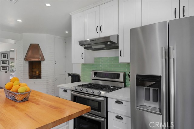 5866 Varna Avenue, Valley Glen CA: https://media.crmls.org/medias/366a4255-2ed7-4083-80db-ee196a9bd773.jpg