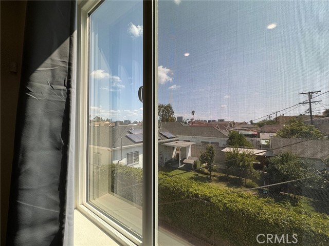 Detail Gallery Image 14 of 18 For 209 1/2 N Serrano Ave, Los Angeles,  CA 90004 - 1 Beds | 1 Baths