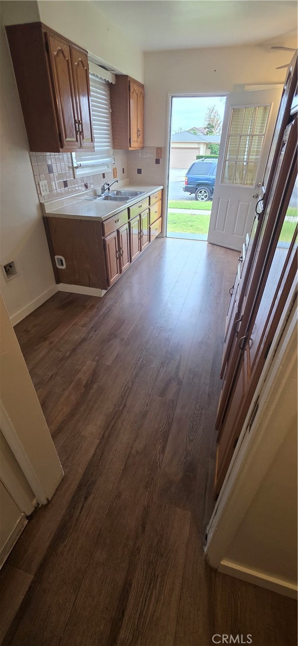 Detail Gallery Image 12 of 21 For 7815 Mango Ave, Fontana,  CA 92336 - 3 Beds | 1/1 Baths