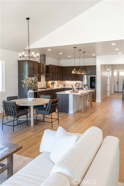 Detail Gallery Image 4 of 7 For 5740 Morning Glory Dr, Santa Maria,  CA 93455 - 4 Beds | 4/1 Baths