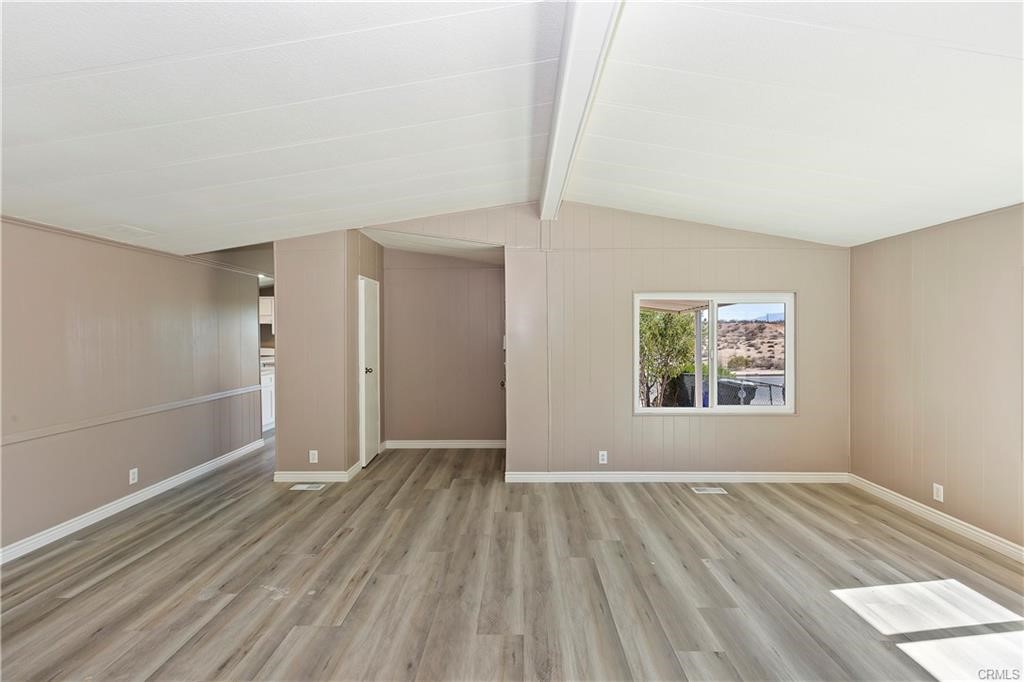 Detail Gallery Image 14 of 20 For 14068 Rodeo Dr, Victorville,  CA 92395 - 3 Beds | 2 Baths