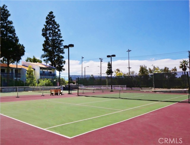 633 Prospect Avenue, Redondo Beach, California 90277, 2 Bedrooms Bedrooms, ,2 BathroomsBathrooms,Residential,Sold,Prospect,SB22126675
