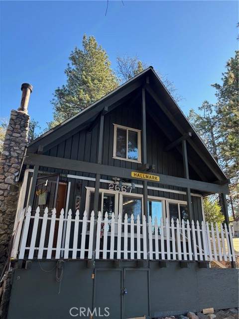 Detail Gallery Image 3 of 19 For 2667 Hunsaker, Running Springs,  CA 92382 - 4 Beds | 2 Baths