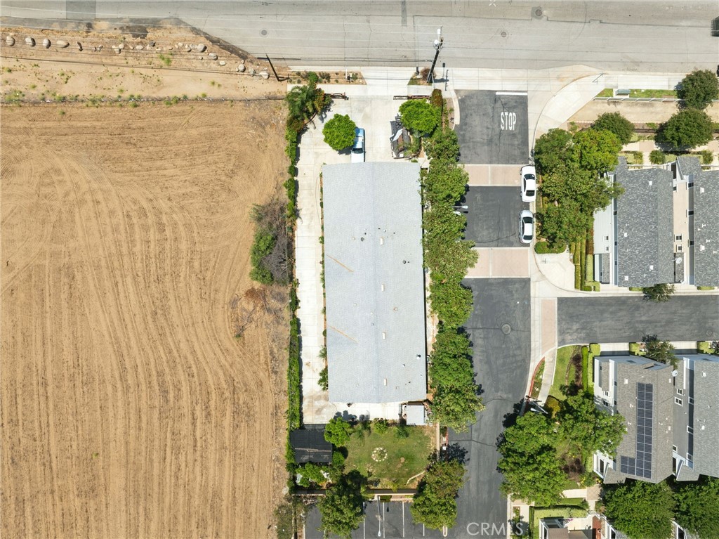 https://media.crmls.org/medias/366e8885-1e3d-4b25-a121-73fe916959af.jpg?preset=X-Large