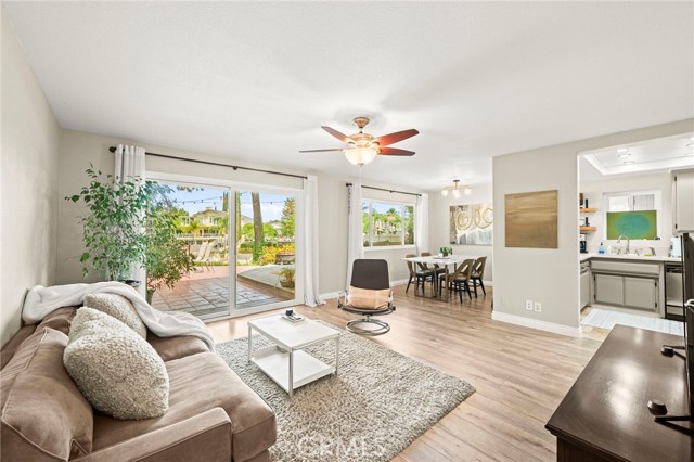 Detail Gallery Image 5 of 43 For 24311 Canyon Lake Drive N Unit 12, Canyon Lake,  CA 92587 - 2 Beds | 2 Baths