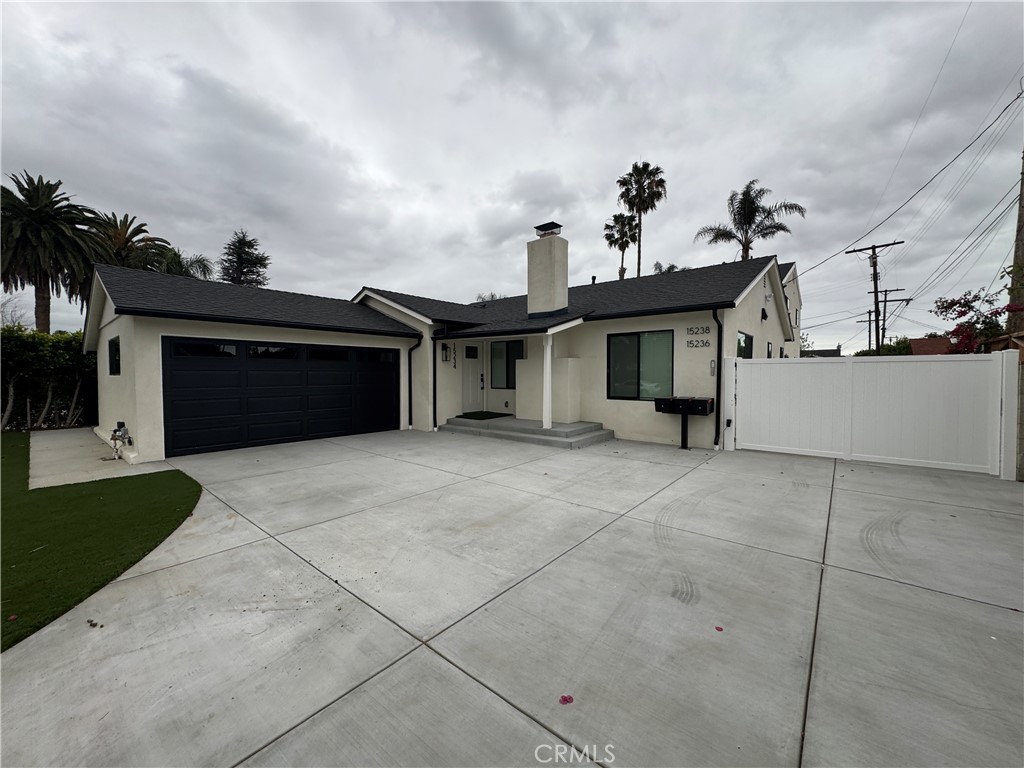 15238 Kingsbury Street