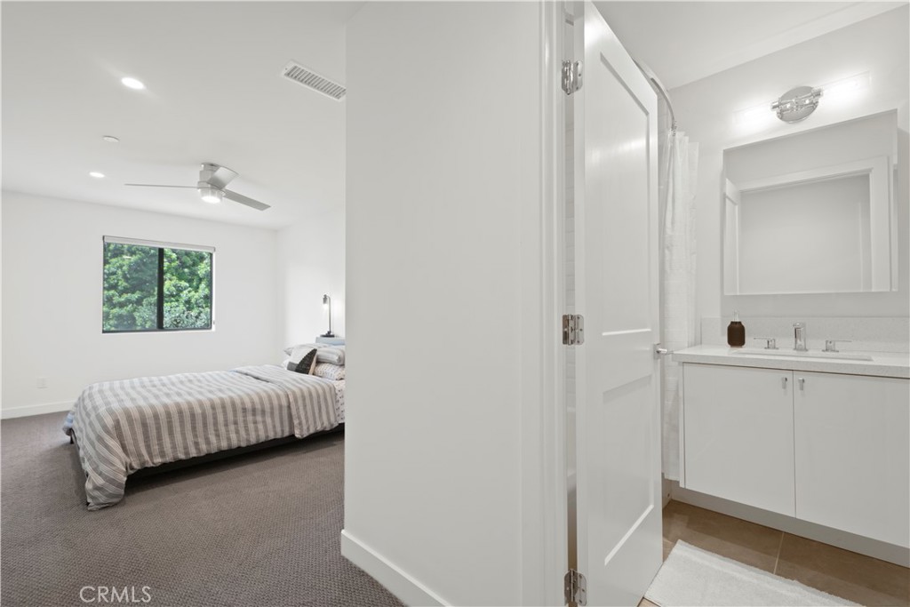 366f7e52 595c 4877 919b 75d124ad0739