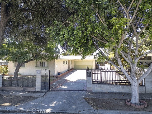 Detail Gallery Image 1 of 37 For 11523 Vanport Ave, Sylmar,  CA 91342 - 3 Beds | 2 Baths