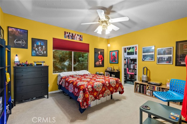 22440 Skylake Place, Saugus CA: https://media.crmls.org/medias/3671729e-ca0b-447f-b7a7-c162d49a5737.jpg