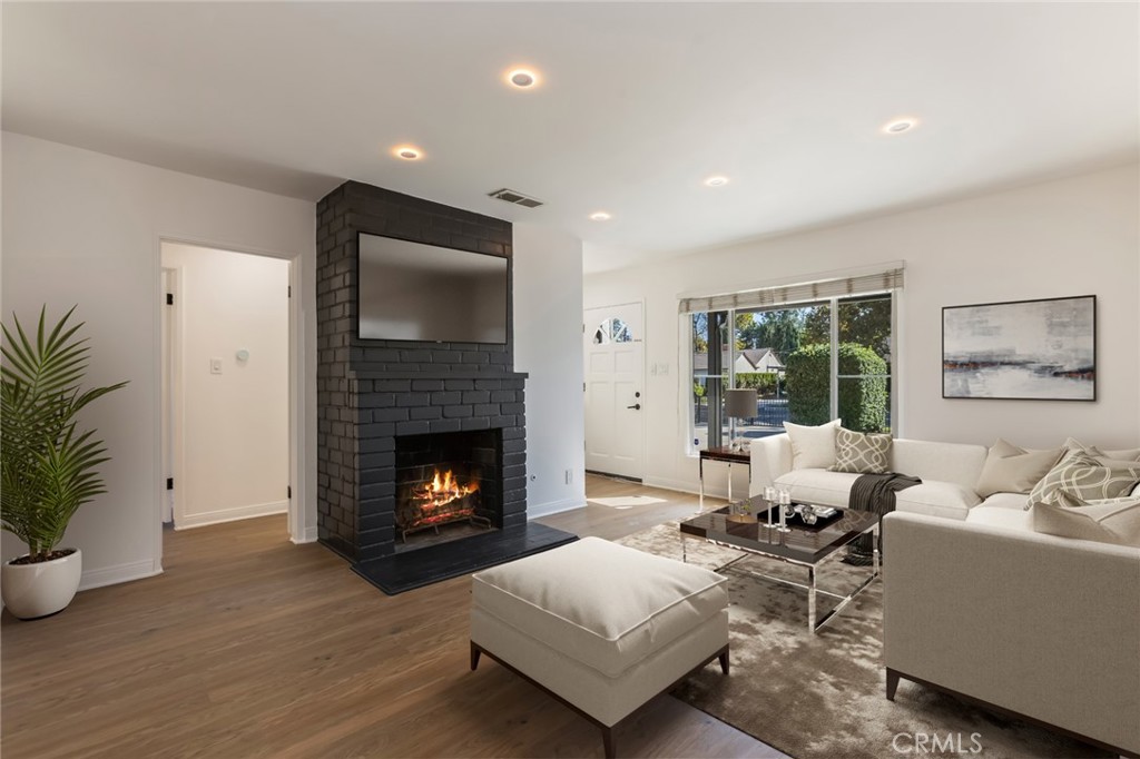 MLS #SR25249409 image #3