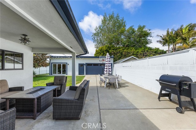 Detail Gallery Image 52 of 59 For 1707 10th St, Manhattan Beach,  CA 90266 - 4 Beds | 2/2 Baths
