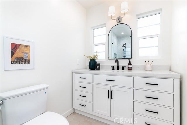 Detail Gallery Image 16 of 31 For 5617 Cedros Ave, Sherman Oaks,  CA 91411 - 3 Beds | 2 Baths