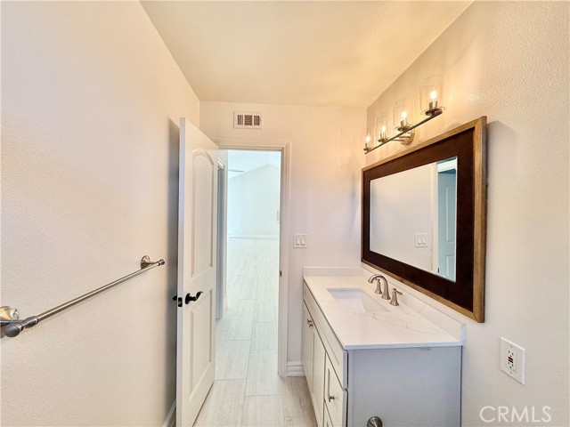 26036 Camino Adelanto, Mission Viejo CA: https://media.crmls.org/medias/36724233-4ff7-4748-8998-1bff881e1315.jpg