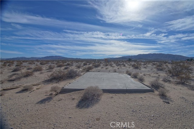 Detail Gallery Image 3 of 10 For 6325 Stegg Rd, Twentynine Palms,  CA 92277 - – Beds | – Baths