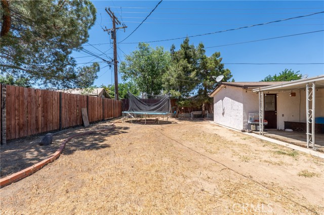 Detail Gallery Image 2 of 33 For 16131 Colina St, Victorville,  CA 92395 - 3 Beds | 2 Baths