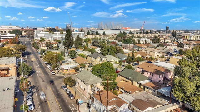 Detail Gallery Image 10 of 15 For 732 W 41st Dr, Los Angeles,  CA 90037 - – Beds | – Baths