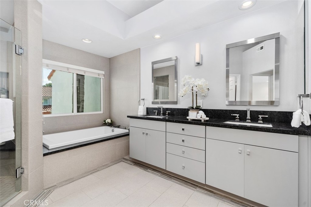 MLS #OC26150651 image #21
