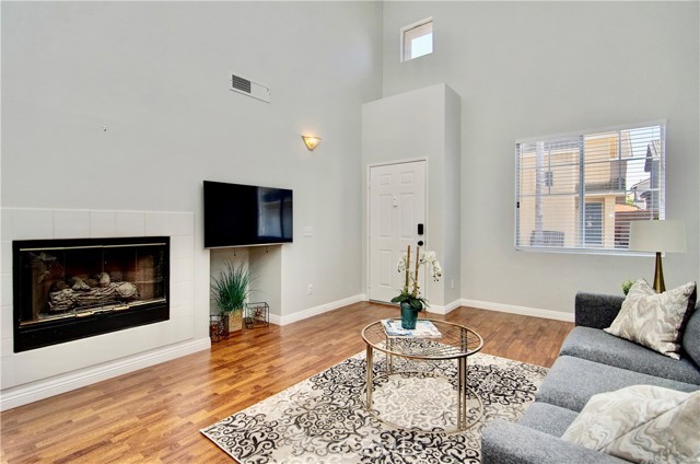 15 Sydney Court, Aliso Viejo CA: https://media.crmls.org/medias/3673a060-1211-4e5f-9e2f-e9400212ae8c.jpg