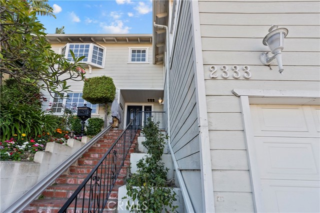 Detail Gallery Image 2 of 46 For 2333 S Patton Ave, San Pedro,  CA 90732 - 3 Beds | 3 Baths
