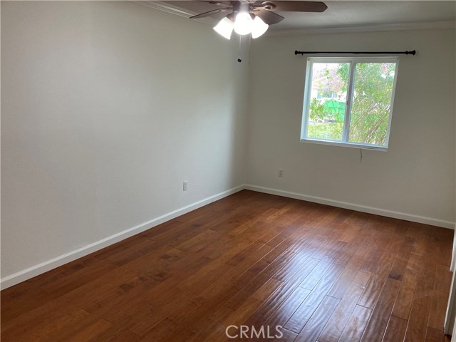 Detail Gallery Image 14 of 22 For 23464 Sylvan St, Woodland Hills,  CA 91367 - 3 Beds | 2/1 Baths