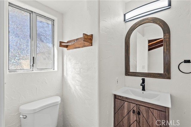 Detail Gallery Image 20 of 39 For 29506 Cromwell Ave, Castaic,  CA 91384 - 3 Beds | 2 Baths