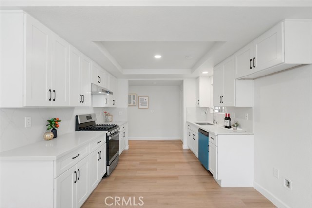 928 S Laurel St., Santa Ana CA: https://media.crmls.org/medias/3674e3e6-96af-48db-84e6-0a773789bd6a.jpg