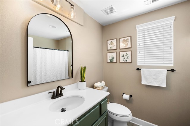 Detail Gallery Image 19 of 62 For 33713 Pebble Brook Cir, Temecula,  CA 92592 - 4 Beds | 3 Baths