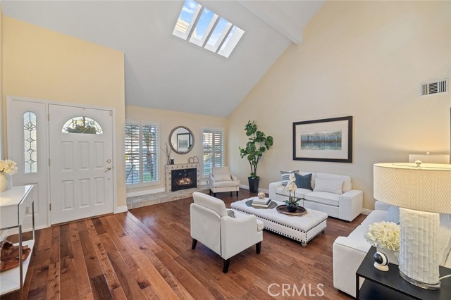 Detail Gallery Image 7 of 51 For 4200 via Norte, Cypress,  CA 90630 - 4 Beds | 3 Baths