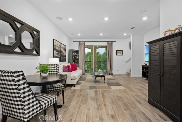 Detail Gallery Image 11 of 36 For 4366 Pacifica Way #7,  Oceanside,  CA 92056 - 3 Beds | 3 Baths