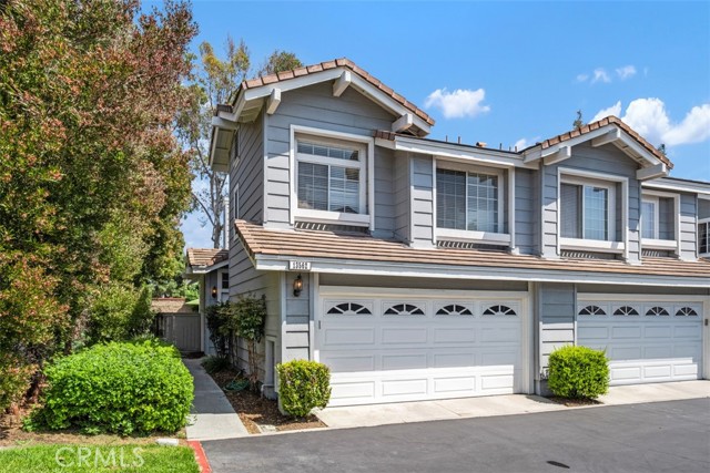 13562 Mahogany Place, Tustin CA: https://media.crmls.org/medias/36757c61-9fc1-40c6-b09c-5cb2a04acf2a.jpg