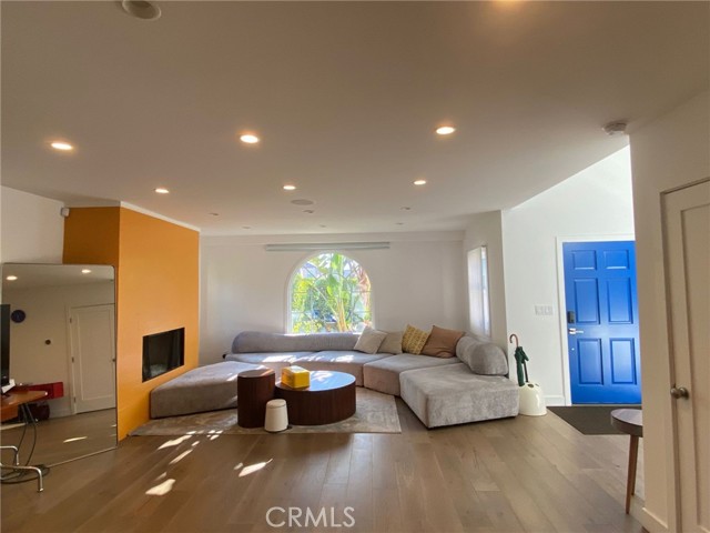 848 N Las Palmas Avenue, Los Angeles, CA, 90038 848 N Las Palmas Avenue, Los Angeles, CA, 90038