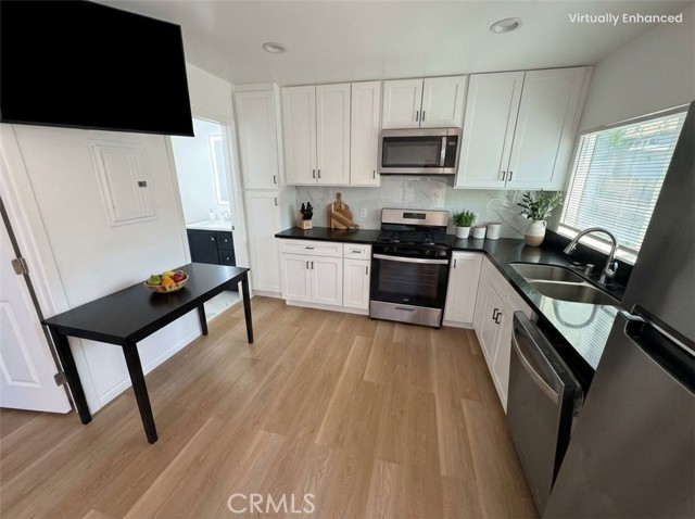 Front Image Thumbnail for CRSR26009943