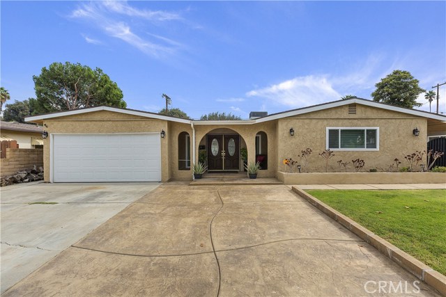 4031 Manchester Pl, Riverside, CA 92503