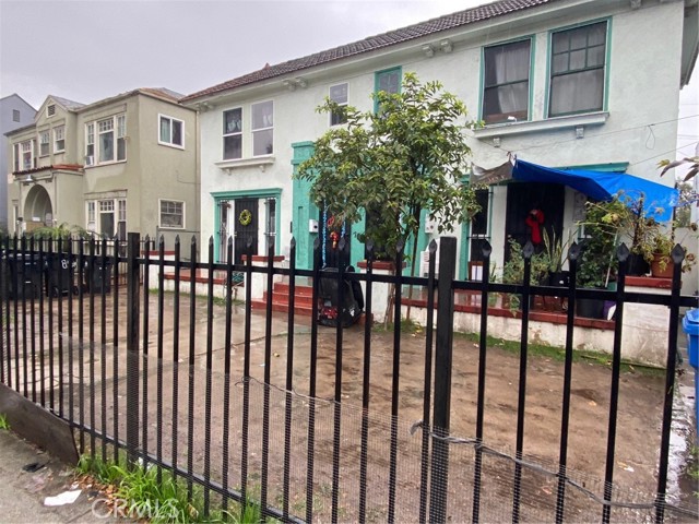 Detail Gallery Image 1 of 2 For 854 W Martin Luther King Jr Bld, Los Angeles,  CA 90037 - 4 Beds | 4 Baths