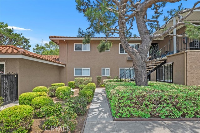 11782 Garden Grove Boulevard, Garden Grove CA: https://media.crmls.org/medias/3676fe21-d7ce-4e19-8e8d-f6da9e167783.jpg