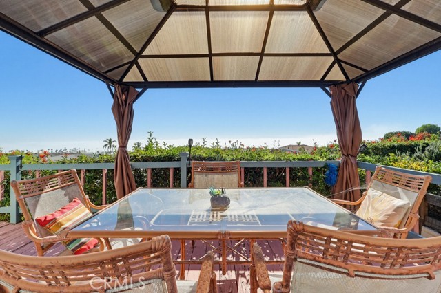 Detail Gallery Image 3 of 75 For 2275 W 25th #114,  San Pedro,  CA 90732 - 3 Beds | 2 Baths