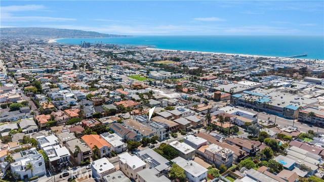 926 17th St, Hermosa Beach CA: https://media.crmls.org/medias/36778d88-50e3-426d-81c0-7b5690496174.jpg
