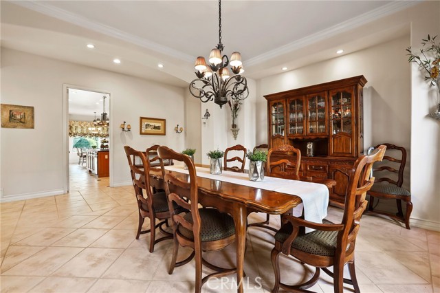 Detail Gallery Image 10 of 75 For 1731 Vista Lomitas, Fullerton,  CA 92831 - 5 Beds | 5/1 Baths