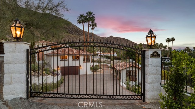 Detail Gallery Image 25 of 54 For 380 W Camino Alturas, Palm Springs,  CA 92264 - 6 Beds | 5/1 Baths