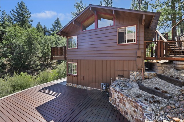 1212 S Minton Avenue, Big Bear City CA: https://media.crmls.org/medias/3678a25a-e2e6-4e25-b081-9d9bebdf6d1c.jpg