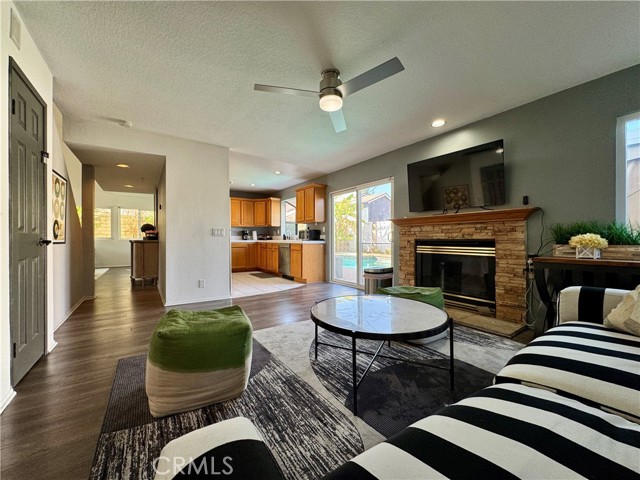 Detail Gallery Image 15 of 48 For 21 N Slope Ln, Pomona,  CA 91766 - 4 Beds | 2/1 Baths