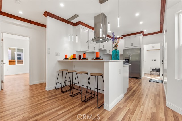 Detail Gallery Image 8 of 41 For 1330 W 48th St, Los Angeles,  CA 90037 - 4 Beds | 3/1 Baths