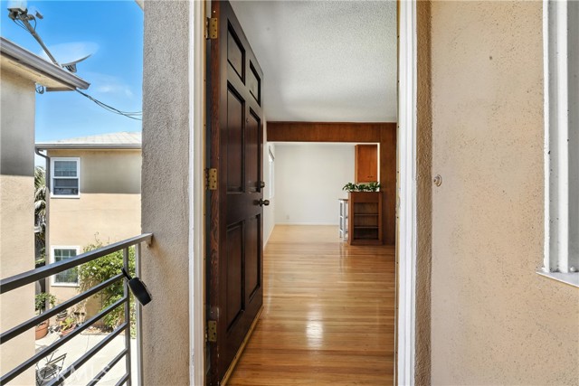 Detail Gallery Image 4 of 45 For 2135 E Florida St #7,  Long Beach,  CA 90814 - 1 Beds | 1 Baths