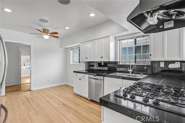 6106 Wilkinson Avenue photo 13