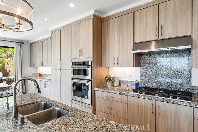 Detail Gallery Image 10 of 60 For 147 Oceano, Irvine,  CA 92602 - 3 Beds | 2/1 Baths
