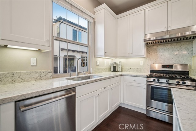 Detail Gallery Image 11 of 46 For 107 Kestrel, Irvine,  CA 92618 - 3 Beds | 3/1 Baths