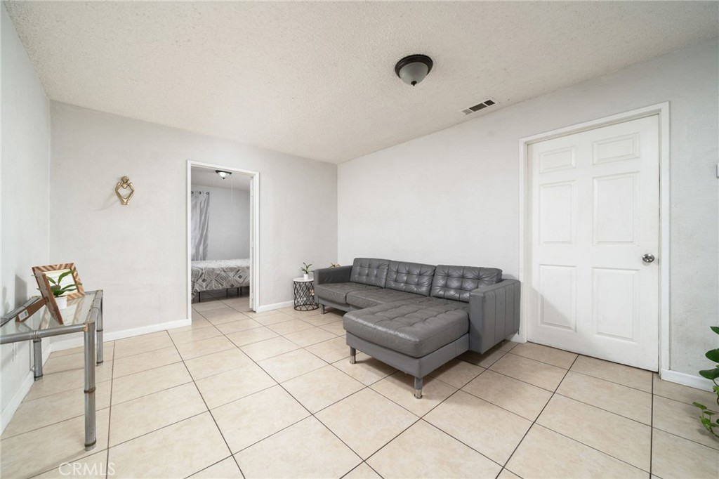 367990D4 Ec3B 4F4A B141 621F255410C1 838 W Valley Boulevard, Bloomington, Ca 92316 &Lt;Span Style='BackgroundColor:transparent;Padding:0Px;'&Gt; &Lt;Small&Gt; &Lt;I&Gt; &Lt;/I&Gt; &Lt;/Small&Gt;&Lt;/Span&Gt;